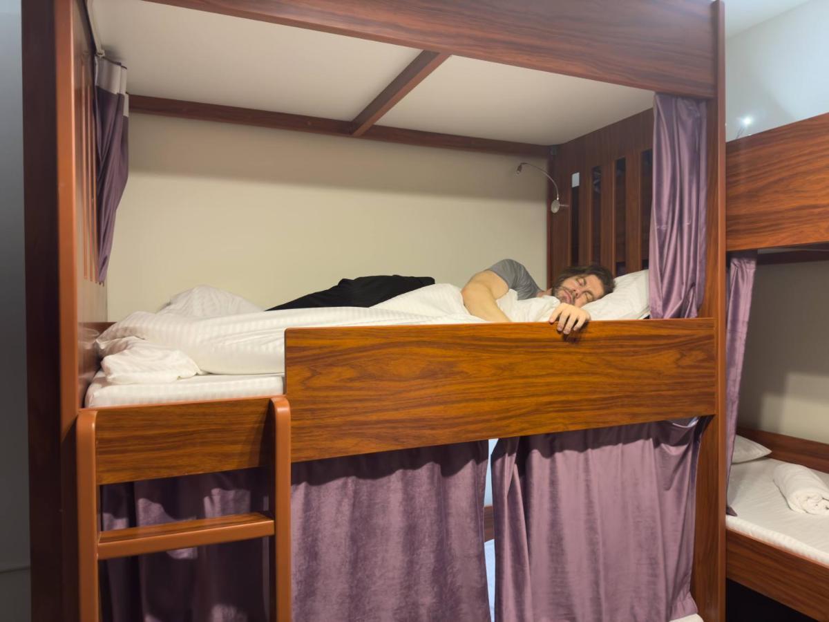 Business Backpackers Jbr Pansiyon Dubai Dış mekan fotoğraf